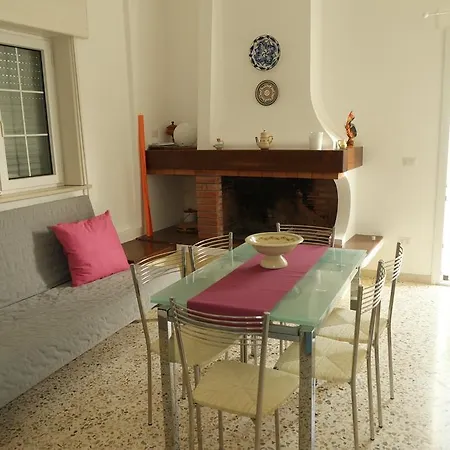 La Casa Di Enzo Holiday home